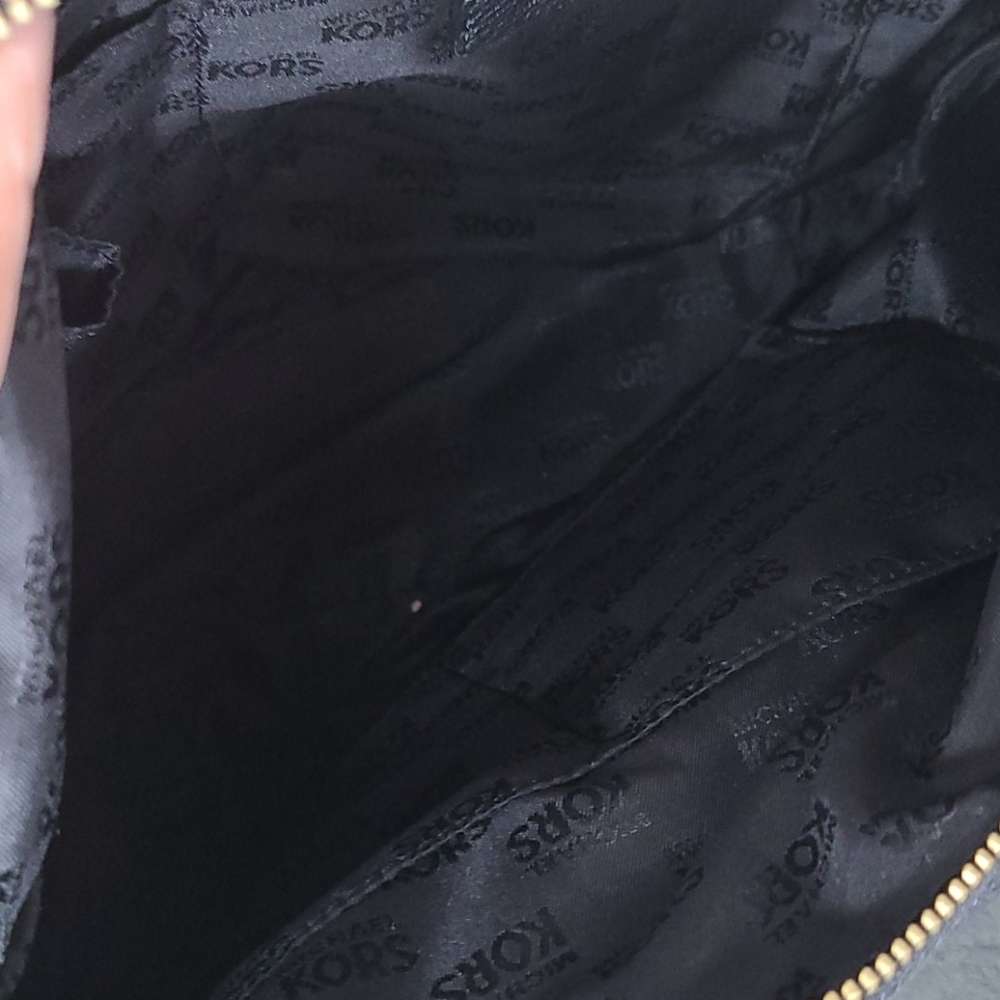 Michael Kors black leather hobo bag - Picture 7 of 9